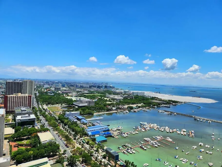 Stunning 1 Bedroom Manila Bay View Flat With Spacious Balcony