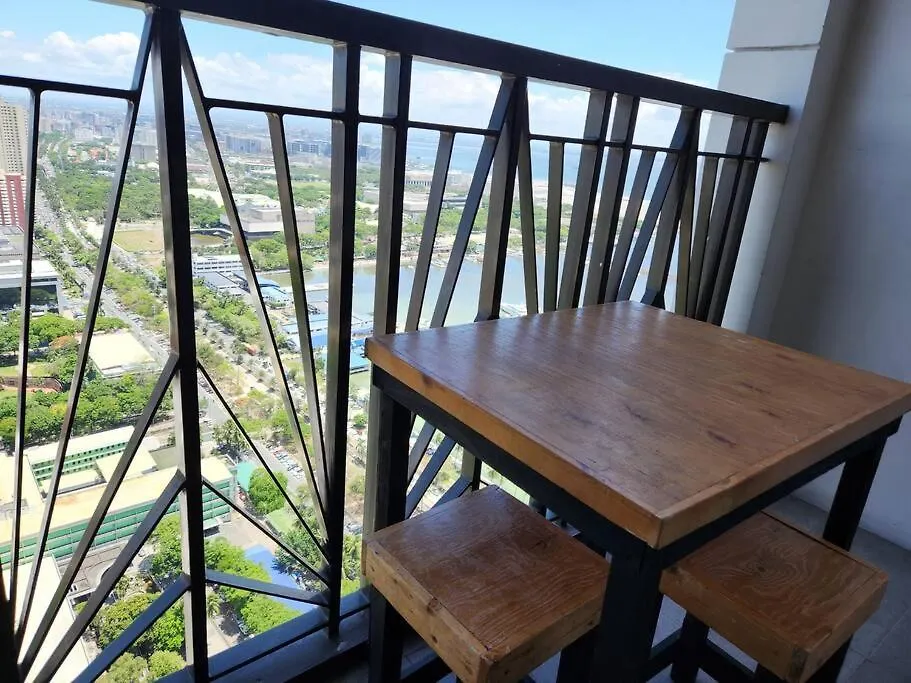 Stunning 1 Bedroom Manila Bay View Flat With Spacious Balcony Apartment